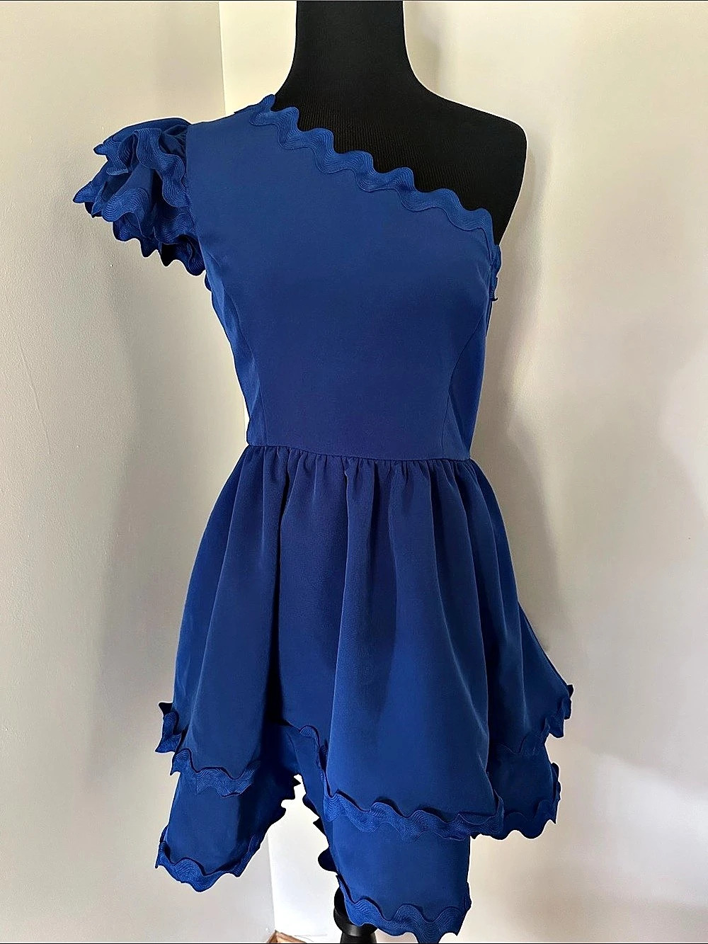 LILYMAES Blue Ruffle Mini Dress Like New